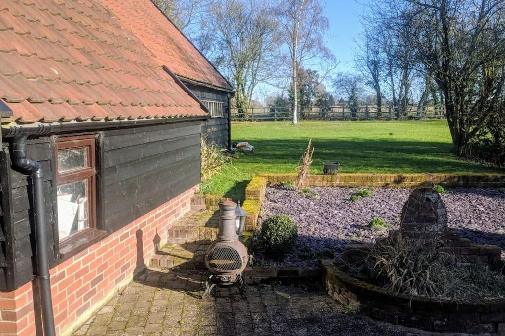 Stunning Barn Conversion Ideal For Large Families Bildeston المظهر الخارجي الصورة